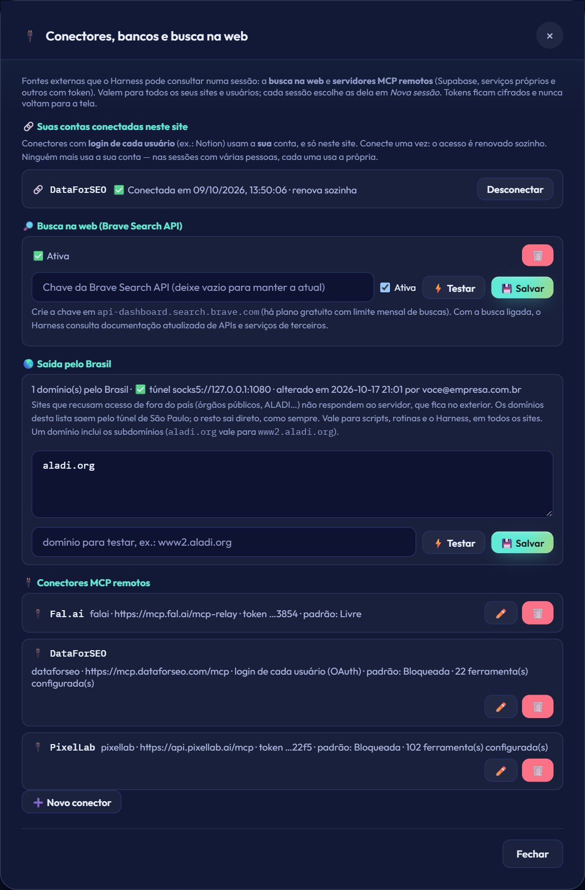 Janela Conectores com a busca na web, a lista Saída pelo Brasil e os conectores MCP cadastrados